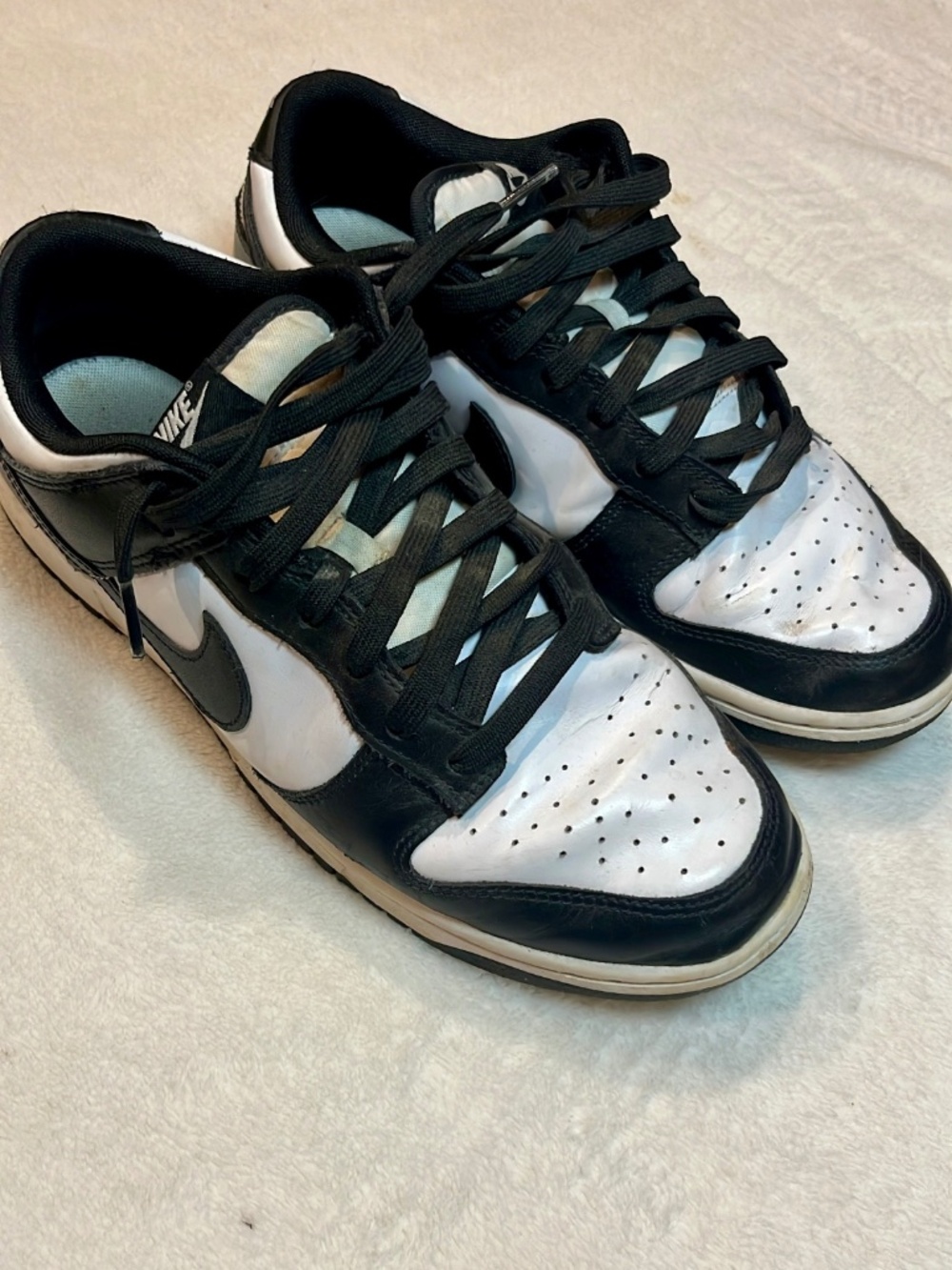 NIKE PANDA DUNKS
